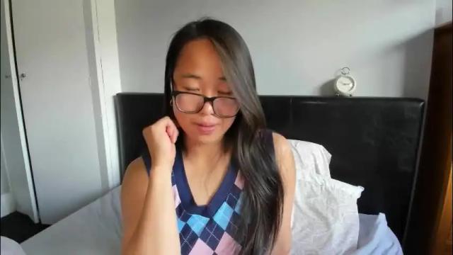 Image 2 of naughtynerdygirl Stream on Chaturbate on 1 month ago