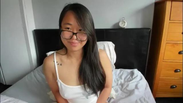 Image 10 of naughtynerdygirl Stream on Chaturbate on 1 month ago