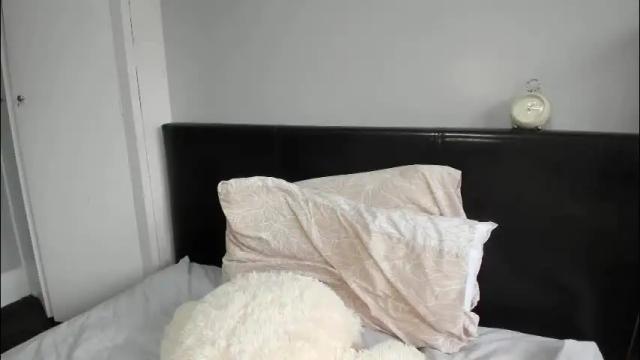 Image 12 of naughtynerdygirl Stream on Chaturbate on 1 month ago