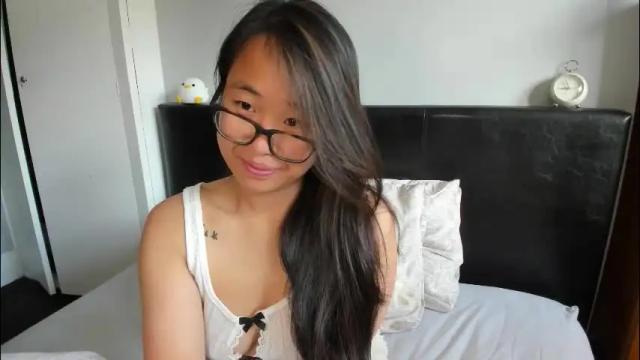 Image 3 of naughtynerdygirl Stream on Chaturbate on 26 days ago
