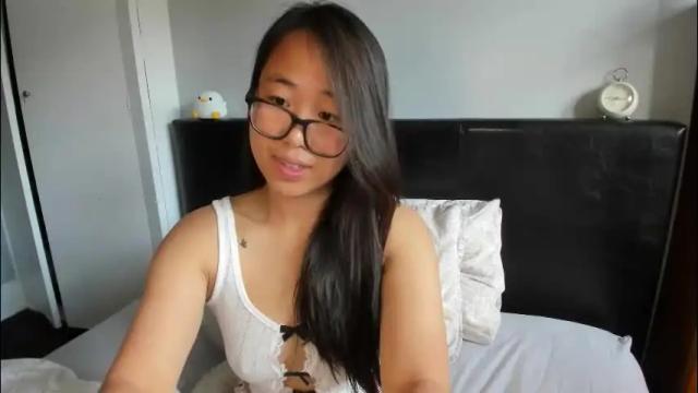 Image 7 of naughtynerdygirl Stream on Chaturbate on 26 days ago