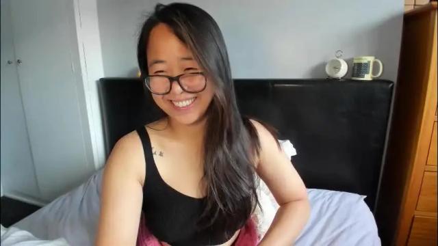 Image 10 of naughtynerdygirl Stream on Chaturbate on 3 days ago