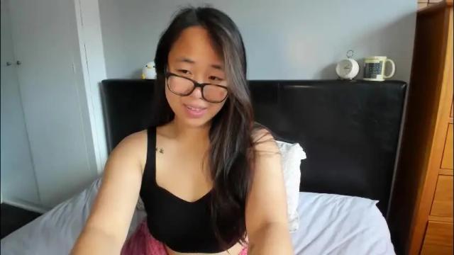 Image 8 of naughtynerdygirl Stream on Chaturbate on 3 days ago