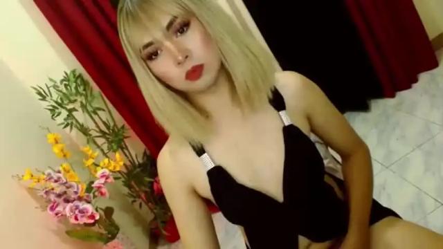 Image 3 of naughtynicay Stream on Chaturbate on 19 months ago