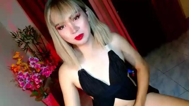 Image 6 of naughtynicay Stream on Chaturbate on 19 months ago