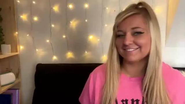 Thumbnail 2, naughtynicole98's Stream at Chaturbate, 14 months ago