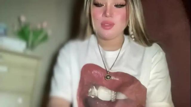Image 6 of naughtyrosecum Stream on Chaturbate on 27 days ago