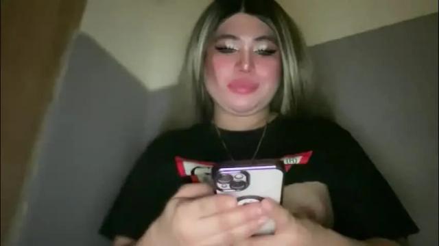 Image 3 of naughtyrosecum Stream on Chaturbate on 2 months ago