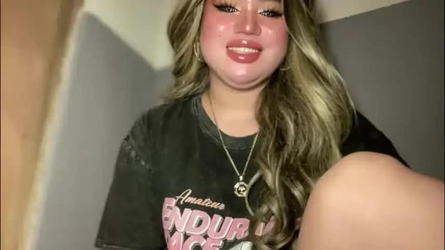 Image 8 of naughtyrosecum Stream on Chaturbate on 1 month ago