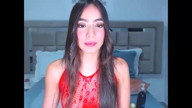 Image 2 of naughtysweet18 Stream on Chaturbate on 17 months ago