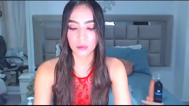 Image 4 of naughtysweet18 Stream on Chaturbate on 16 months ago