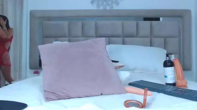 Image 11 of naughtysweet18 Stream on Chaturbate on 16 months ago