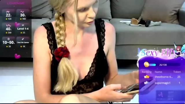 Image 6 of naughtyy_jemm Stream on Chaturbate on 12 months ago