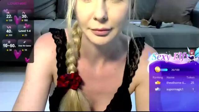 Image 7 of naughtyy_jemm Stream on Chaturbate on 12 months ago