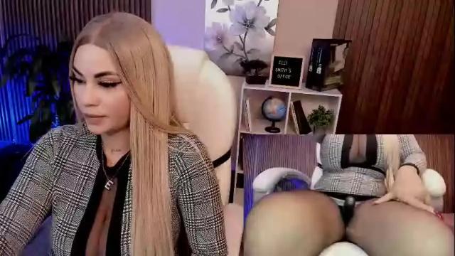 Image 6 of naugthyelli Stream on Chaturbate on 1 month ago