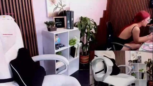 Image 12 of naugthyelli Stream on Chaturbate on 26 days ago