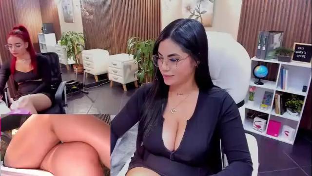Thumbnail 1, naugthyelli's Stream at Chaturbate, 2 months ago