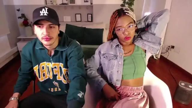 Image 3 of naveen_tiana Stream on Chaturbate on 15 months ago