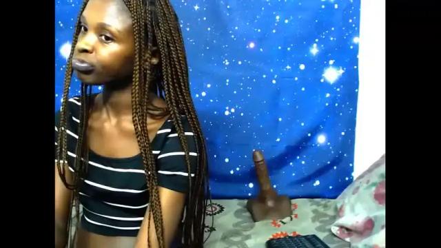 Image 2 of nawtyylarissa69 Stream on Chaturbate on 1 day ago