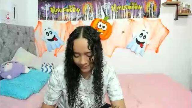 Image 2 of nay_and_aleja Stream on Chaturbate on 3 days ago