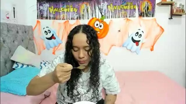 Image 7 of nay_and_aleja Stream on Chaturbate on 3 days ago