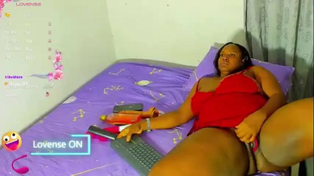 Image 8 of nayah_nassaumi Stream on Chaturbate on 2 months ago