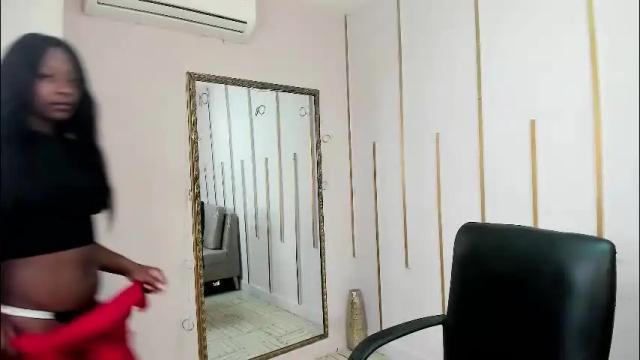 Image 2 of nayariskaya Stream on Chaturbate on 8 days ago