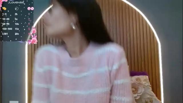 Image 4 of nayecloud Stream on Chaturbate on 1 month ago