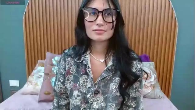 Image 3 of nayecloud Stream on Chaturbate on 8 days ago