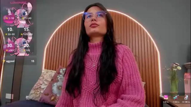 Image 11 of nayecloud Stream on Chaturbate on 2 months ago