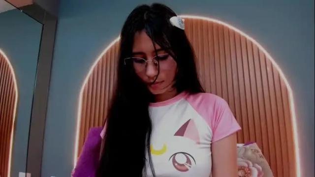 Image 2 of nayecloud Stream on Chaturbate on 2 months ago