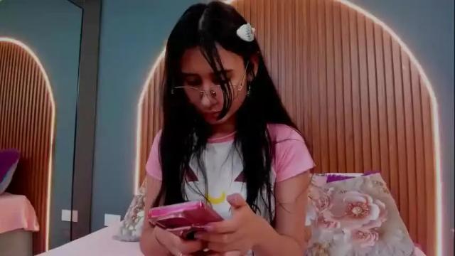 Image 8 of nayecloud Stream on Chaturbate on 2 months ago