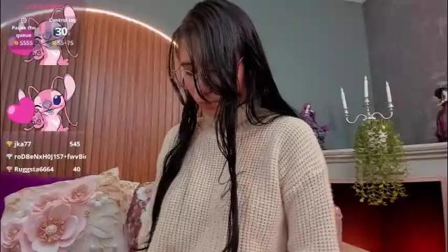 Image 3 of nayecloud Stream on Chaturbate on 2 months ago