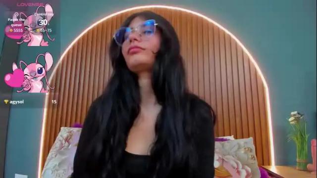 Image 10 of nayecloud Stream on Chaturbate on 1 month ago