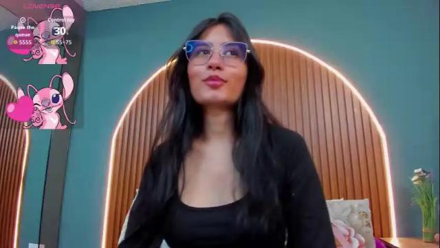 Image 2 of nayecloud Stream on Chaturbate on 1 month ago