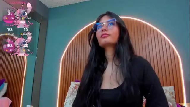 Image 4 of nayecloud Stream on Chaturbate on 1 month ago