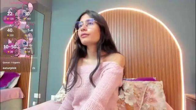 Image 4 of nayecloud Stream on Chaturbate on 1 month ago