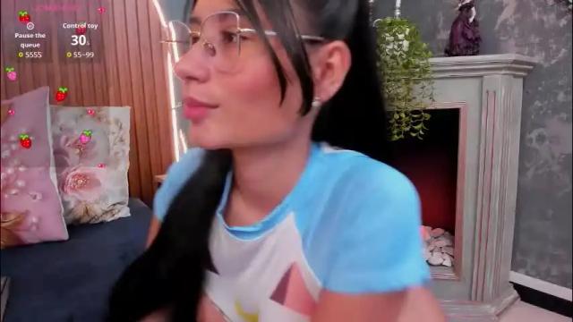 Image 11 of nayecloud Stream on Chaturbate on 7 days ago