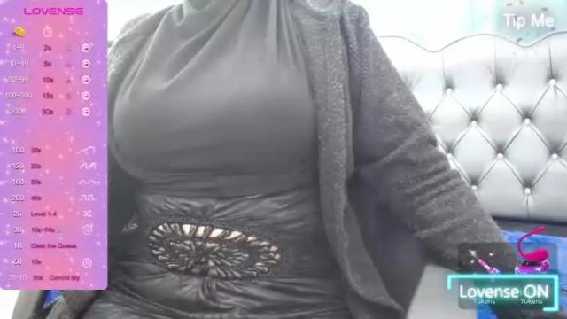 Image 3 of naylaarabic33 Stream on Chaturbate on 16 months ago