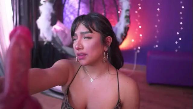 Image 12 of ne_fertari Stream on Chaturbate on 27 days ago