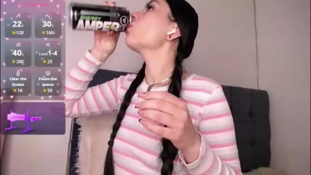 Image 8 of nea_lm Stream on Chaturbate on 1 month ago