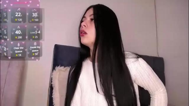 Image 3 of nea_lm Stream on Chaturbate on 1 month ago