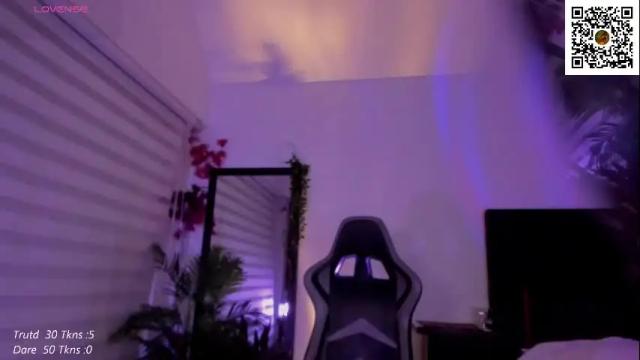 Image 8 of nebamazee Stream on Chaturbate on 26 days ago