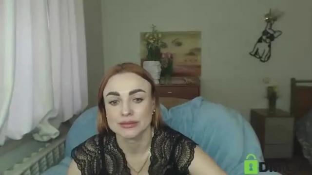 Image 10 of nell_blum Stream on Chaturbate on 12 months ago