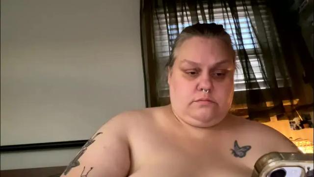 Image 2 of nellatlas Stream on Chaturbate on 16 days ago