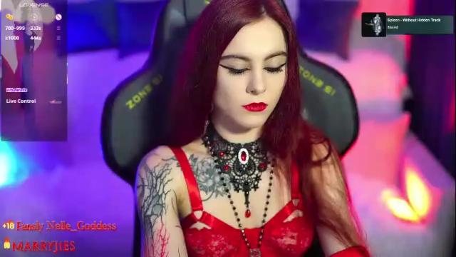 Image 2 of nelle_ Stream on Chaturbate on 3 months ago