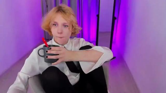 Image 3 of nelly_mur Stream on Chaturbate on 19 months ago