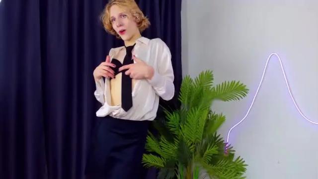 Image 3 of nelly_mur Stream on Chaturbate on 19 months ago