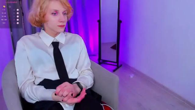 Image 8 of nelly_mur Stream on Chaturbate on 19 months ago