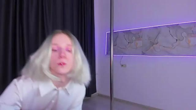 Image 7 of nelly_mur Stream on Chaturbate on 18 months ago